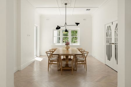 8 Glendora Avenue, Brighton VIC 3186 - House For Rent | Domain - Photo 2