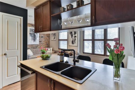 For Lease - 823 Dundas Road Unit# 5, Toronto, Ontario - Photo 5