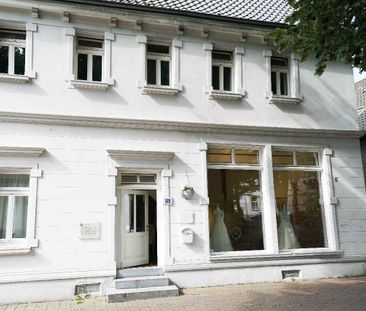 Ratingen-Fußgängerzone: Repräsentative Gewerbefläche in historischem Haus - Foto 2