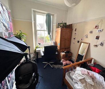 4 bedroom flat to rent - Photo 5