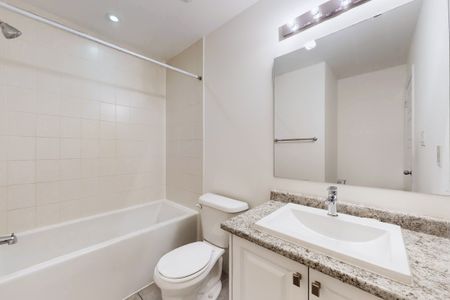 For Lease - 106 Bravo Lane, Newmarket, Ontario - Photo 5