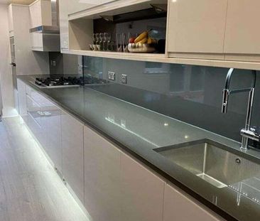 Burnt Ash Lane, Bromley, BR1 - Photo 2