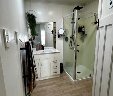 Character, charm and convenience all come together for this central... - Photo 3