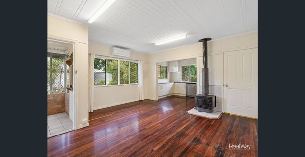 Spacious Family Home on Large Block at 122 North Street, North Toowoomba - Photo 1