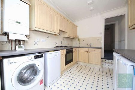 Arlow Road, N21 - Photo 3