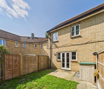 3 bedroom terraced house to rent - Photo 3
