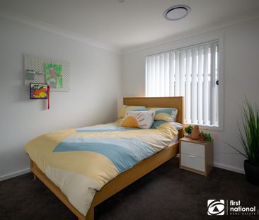 Modern Family Living - Photo 4