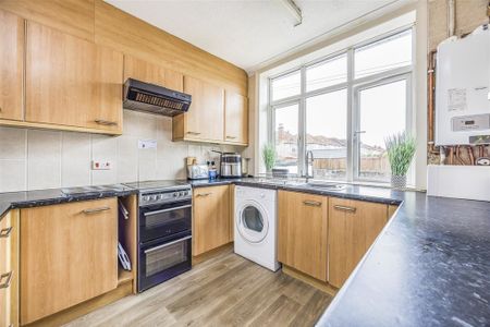 Alder Road, Poole - Photo 4