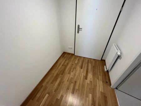 Aktion - Erster Monat Mietfrei! Moderne 1-Zimmer-Wohnung mit Balkon - Photo 2