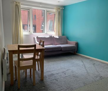 2 Bed Flat, East Street, LS9 - Photo 1