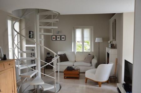 CHARMANTE MAISONNETTE DE VILLAGE AVEC JARDIN - Photo 5