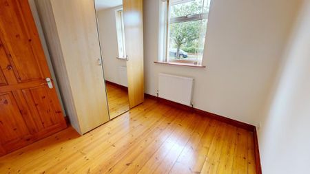 2 bedroom ground floor maisonette to rent - Photo 4