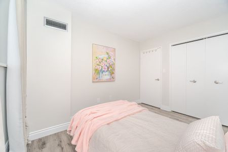 For Lease - 260 Scarlett Road Unit# 1105, Toronto, Ontario - Photo 3