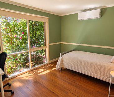 Rowville - Photo 2
