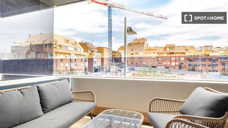 1 room luxury Flat for rent in Madrid, Spain - Photo 4