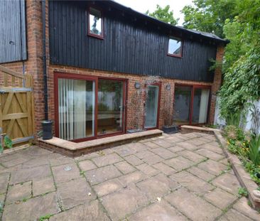 3 bedroom detached house to rent - Photo 3