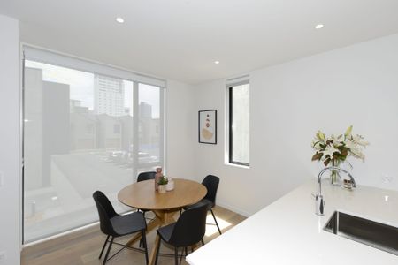 City Centre, 2 bedrooms - Photo 5