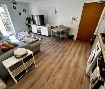 Albert Road - Photo 2