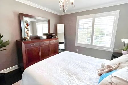 For Lease - 2384 Hollybrook Drive, Oakville, Ontario - Photo 2