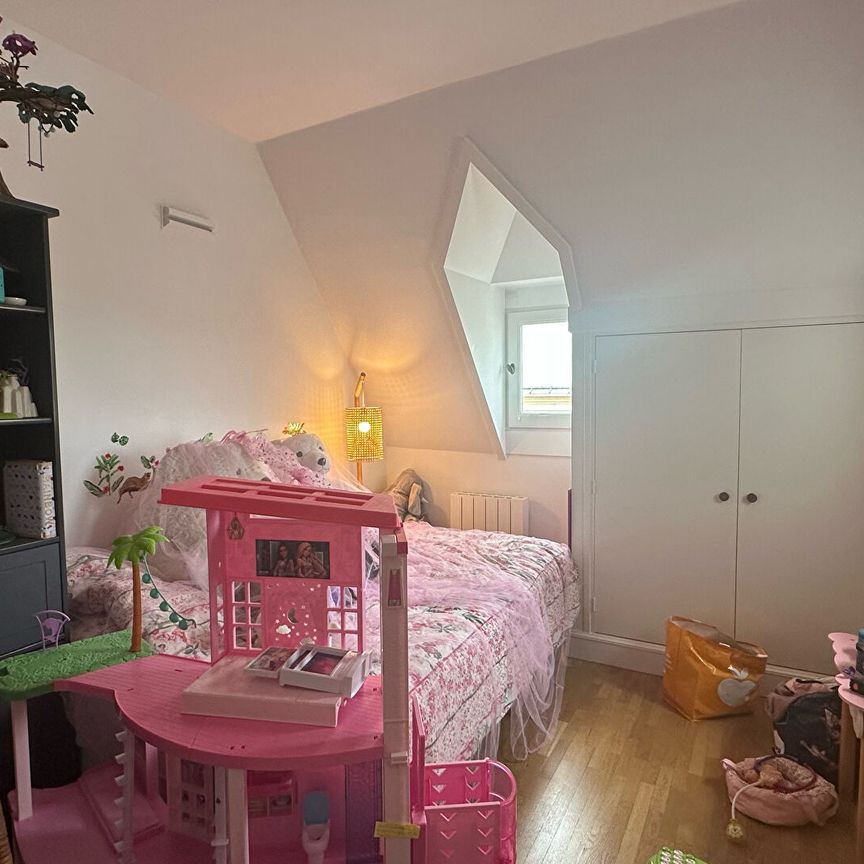 À louer : Appartement spacieux de 5 pièces à Saint-Germain-en-Laye ! - Photo 1