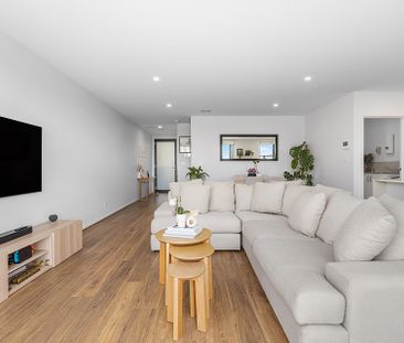 Light-Filled Modern Townhome in Denman Prospect - Photo 1