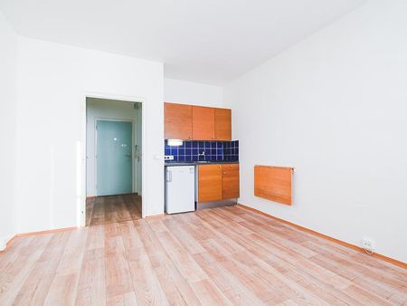 Pronájem bytu 1+kk 23 m2 - Fotografie 2