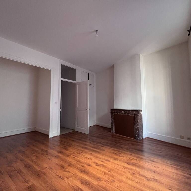 Location Appartement 1 pièce 42m² GRENOBLE 38000 - Photo 1