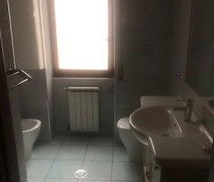 Posto letto in stanza singola per studentesse - Photo 5