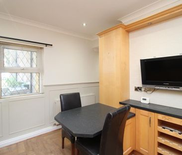 2 bedroom cottage to rent - Photo 3