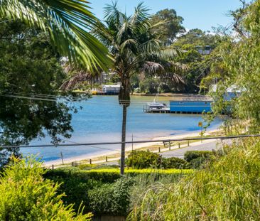 Relaxed Pittwater Lifestyle in a Low-Maintenance Modern Home - Photo 3