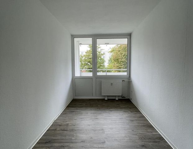Große 3-Zimmer-Wohnung mit modernem Vinylboden in Braunschweig-Weststadt! - Photo 1