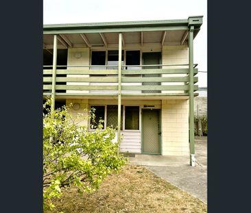 Convenient Lilydale Living - Photo 3