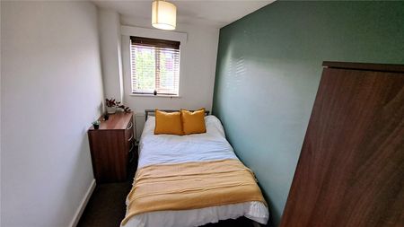 1 Bedroom House Share To Rent - Photo 5