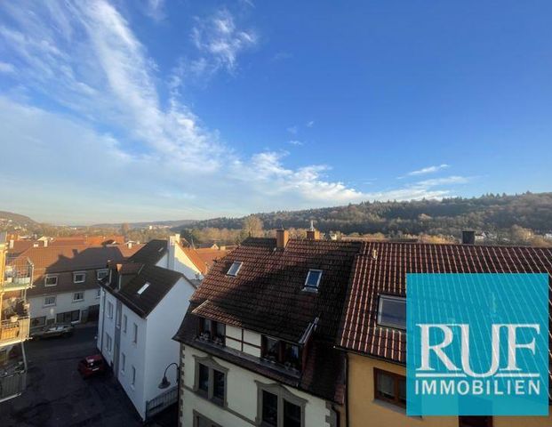 Ein Zuhause, das auf eine Familie wartet - Wohnen über den Dächern von Eutingen. - Photo 1