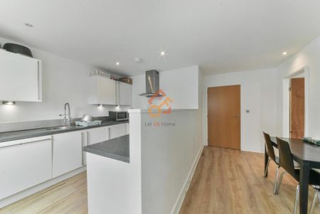 Ebb Court, 1 Albert Basin Way, London, E16 - Photo 5