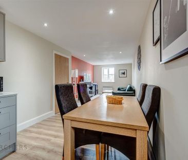 2 bedroom apartment to rent - Photo 5