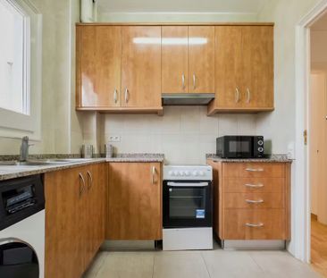 Carrer d'Occident, L'Hospitalet de Llobregat, Catalonia 08903 - Photo 3