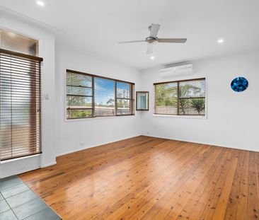 Prime Location, 3-Bedroom House with Stunning Views - Photo 1