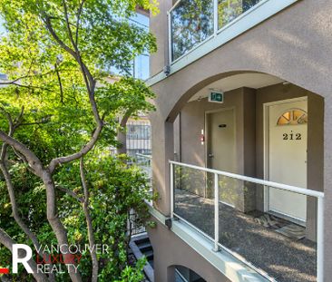 Condo in Vancouver West Side, BC - Photo 5