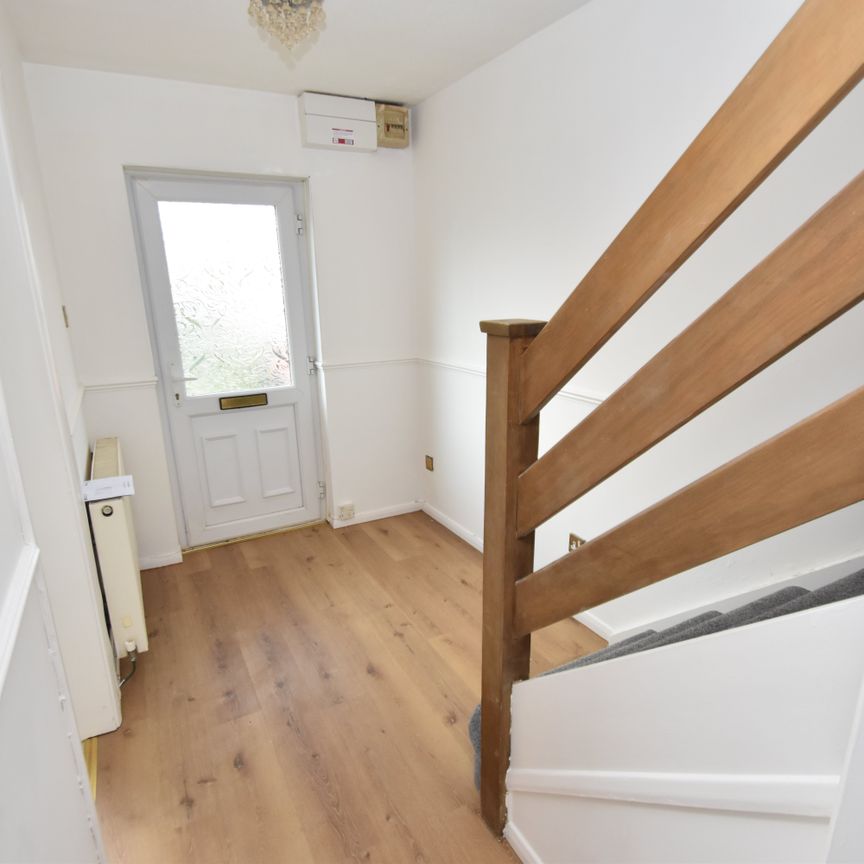 2 bed house to rent in Park View Gardens, Newport, NP10 - Photo 1