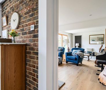 3 bedroom detached house to rent - Photo 1