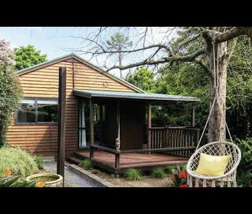 Private, Pet-Friendly 2-Bedroom Cottage - Photo 5