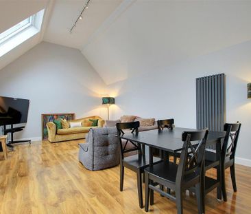 2 bedroom barn conversion to rent - Photo 2