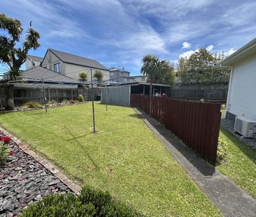 Newly Renovated Richmond Unit. - Photo 1