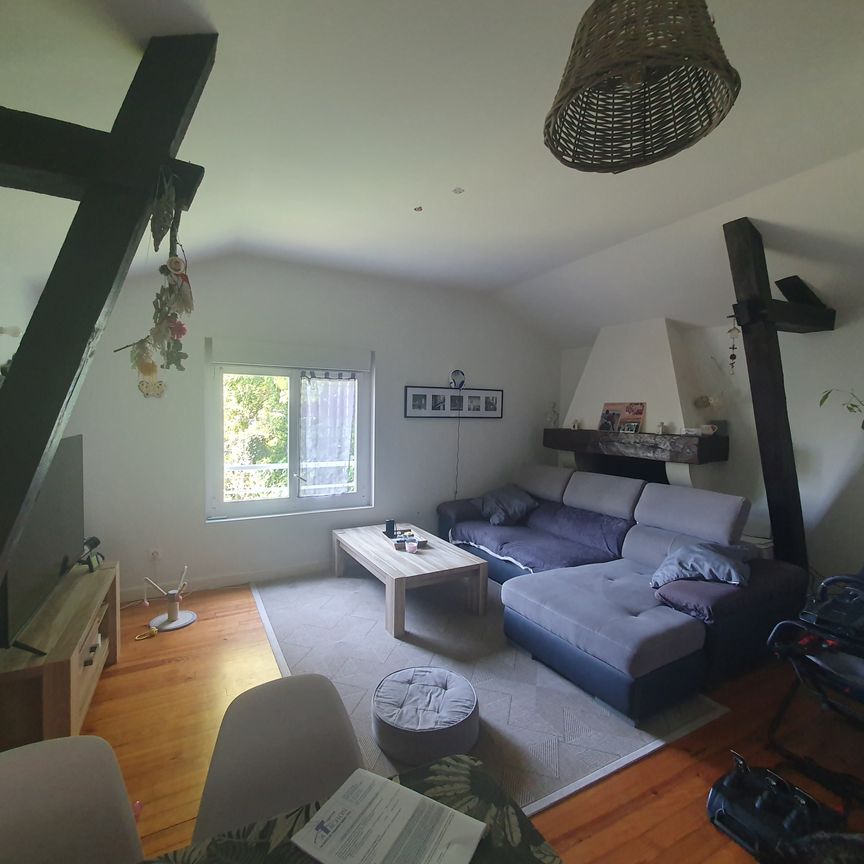 Location Appartement 4 pièces 79m² HAGETMAU 40700 - Photo 1