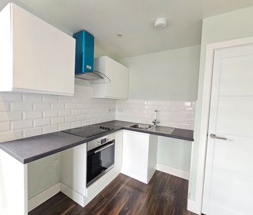 1 Bed Flat, Park Street, LU1 - Photo 2