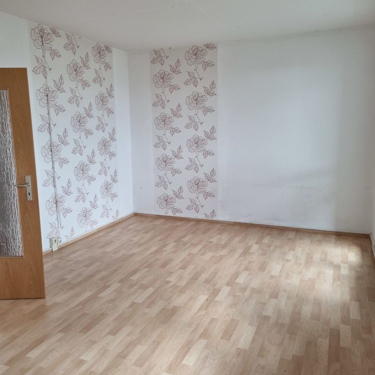 **Wohnung sucht Familie** - Photo 1