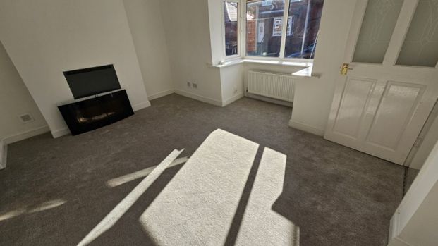 3 bed Semi-Detached - To Let - Photo 1