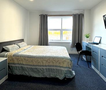 Flat 2, Kempston Court, University Campus - Photo 1