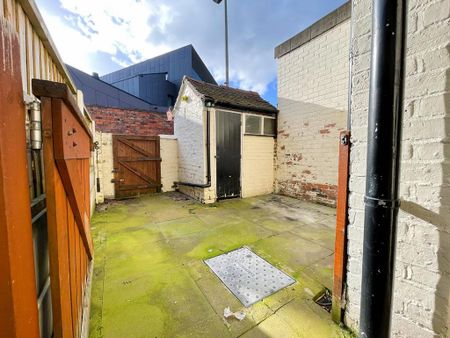 2 bedroom terraced house to rent - Photo 5